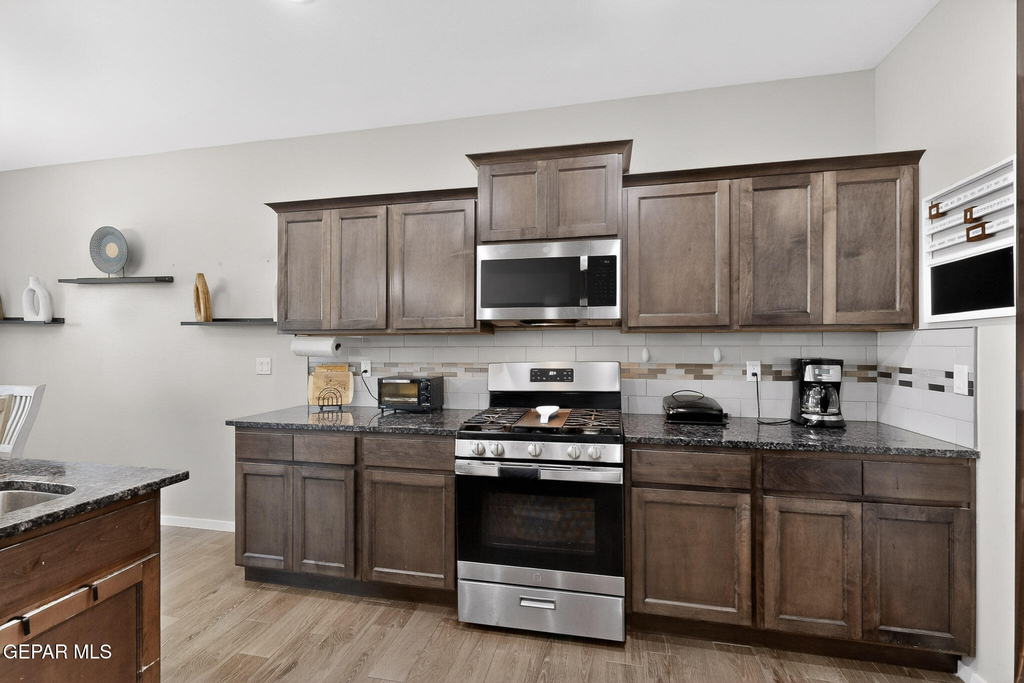 14717 Charles Foster Avenue - Photo 3