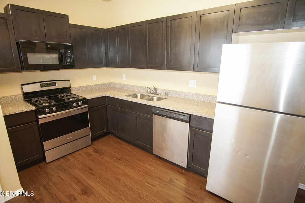 8685 N Loop Drive - Photo 6