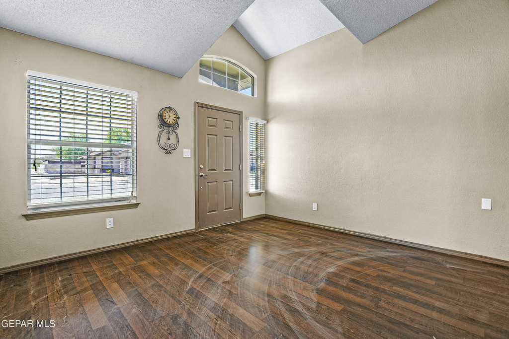 14069 Lago Seco Drive - Photo 9