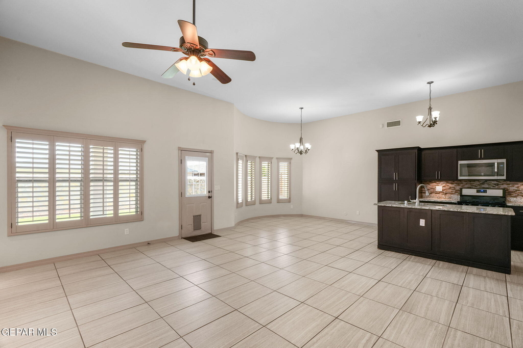 3138 Red Maple Drive - Photo 11