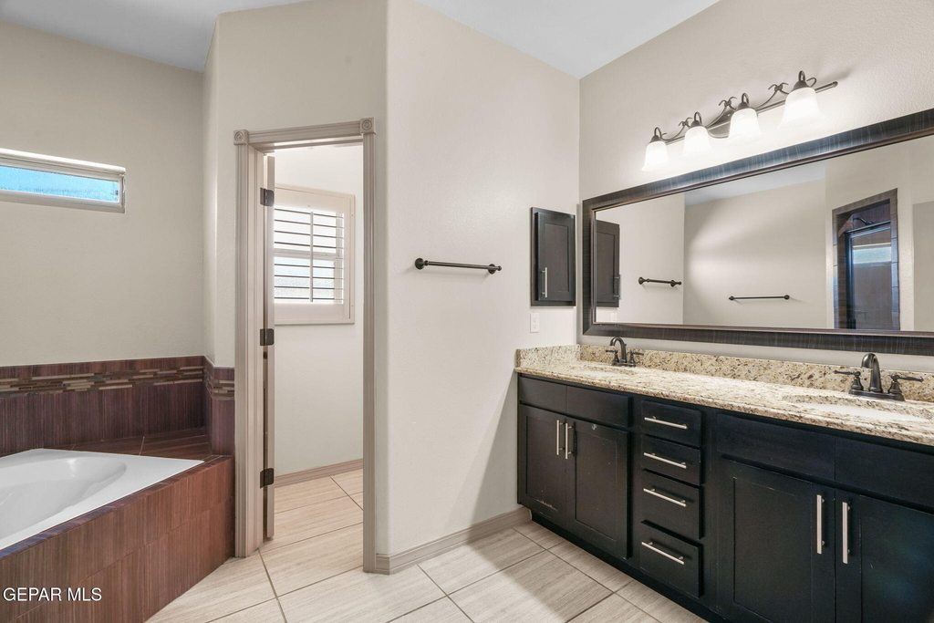 3138 Red Maple Drive - Photo 25