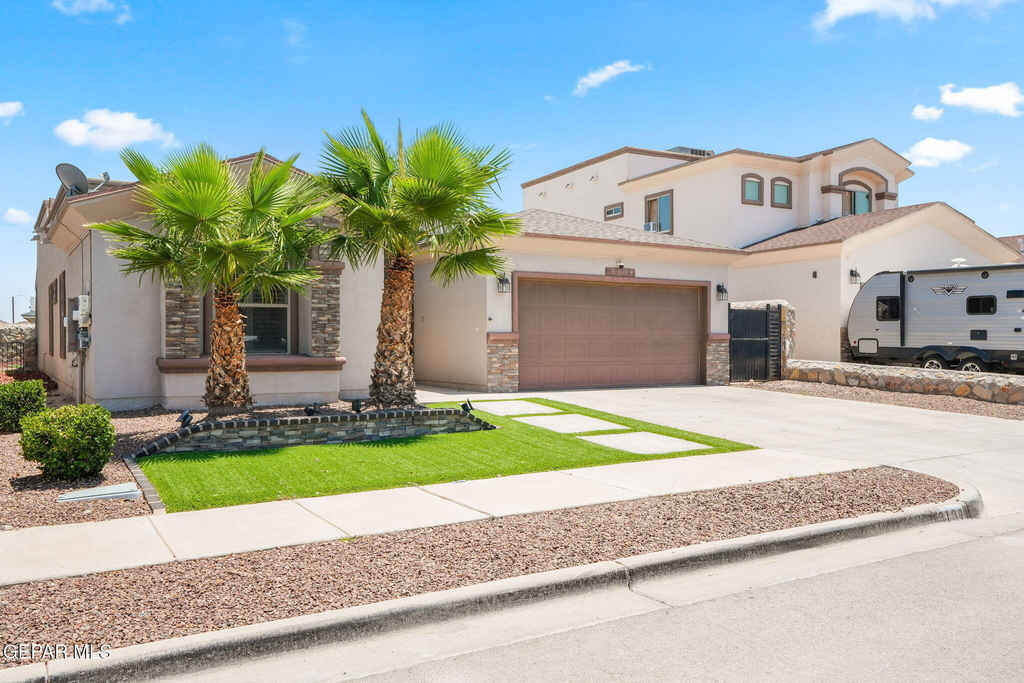 3138 Red Maple Drive - Photo 2