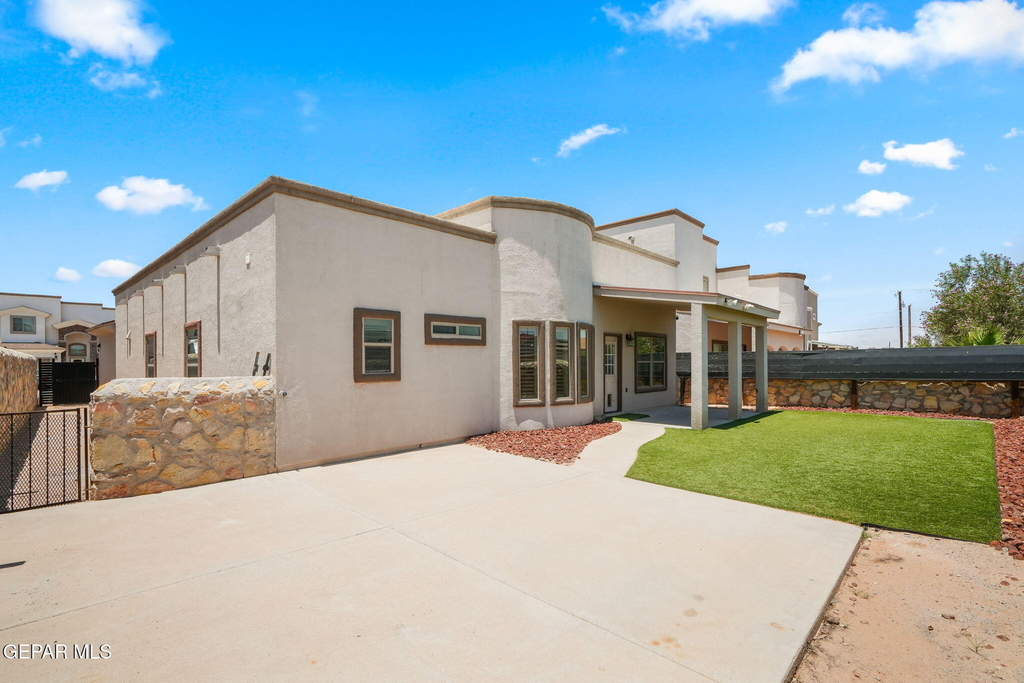 3138 Red Maple Drive - Photo 36