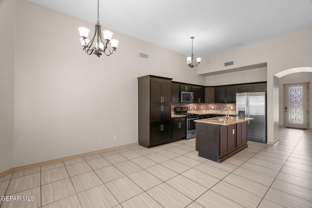 3138 Red Maple Drive - Photo 7
