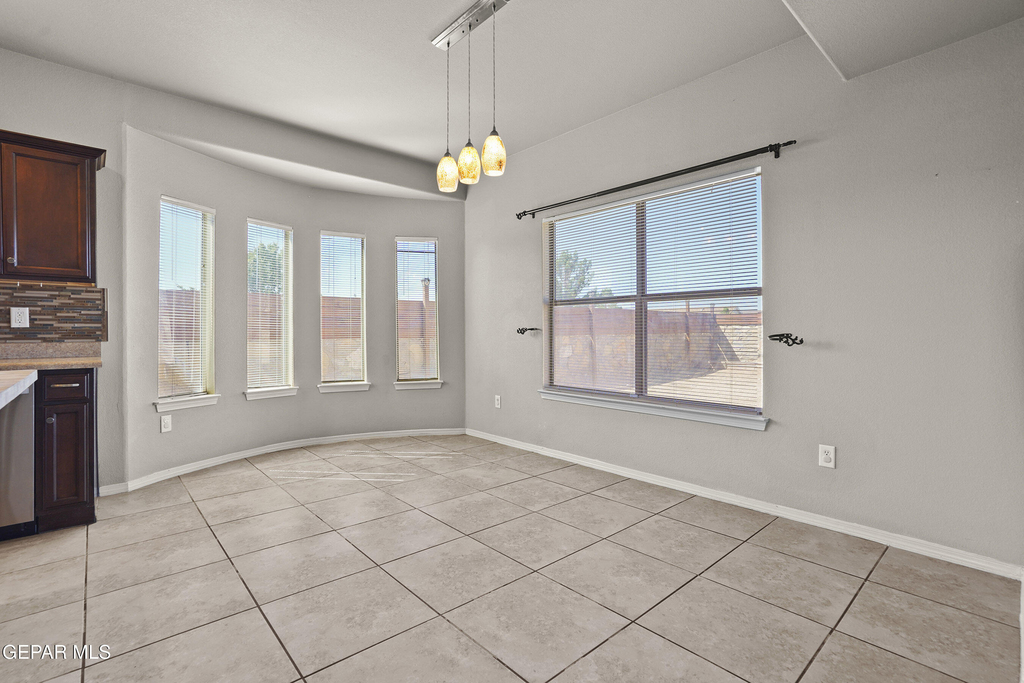 3261 Garden Point Drive - Photo 11