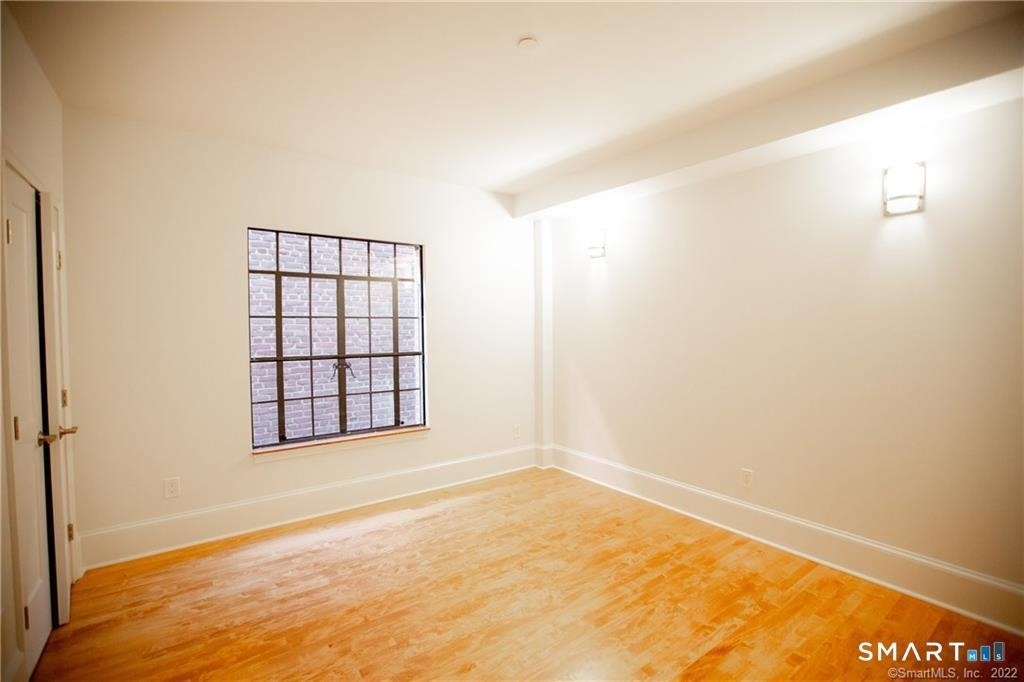 68 Main Street - Photo 6