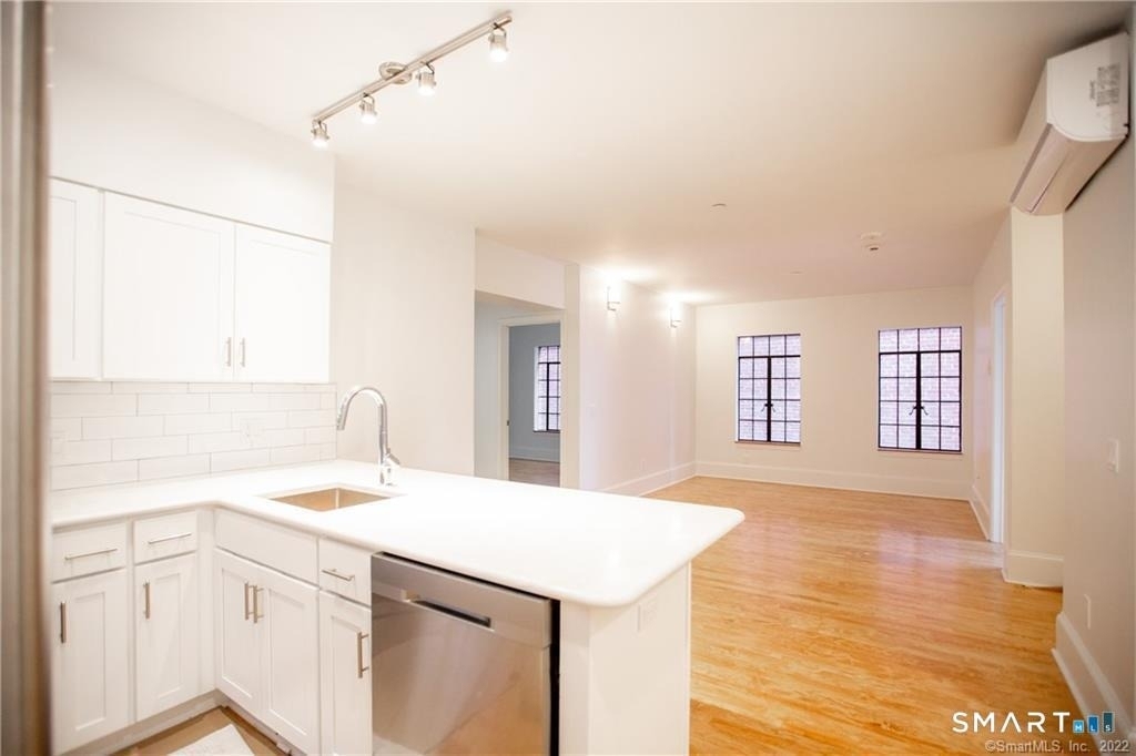68 Main Street - Photo 2