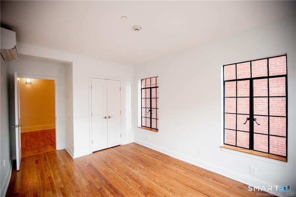 68 Main Street - Photo 8