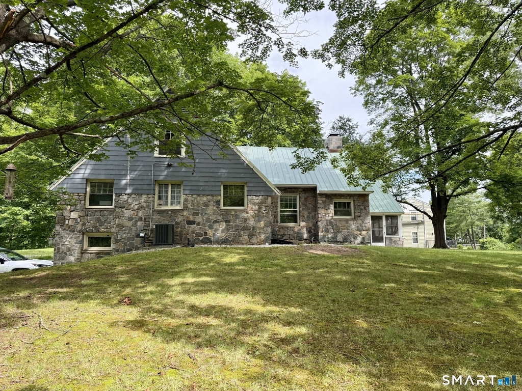 625 Maple Avenue - Photo 2