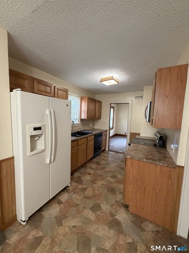 70 Wooster Avenue - Photo 2