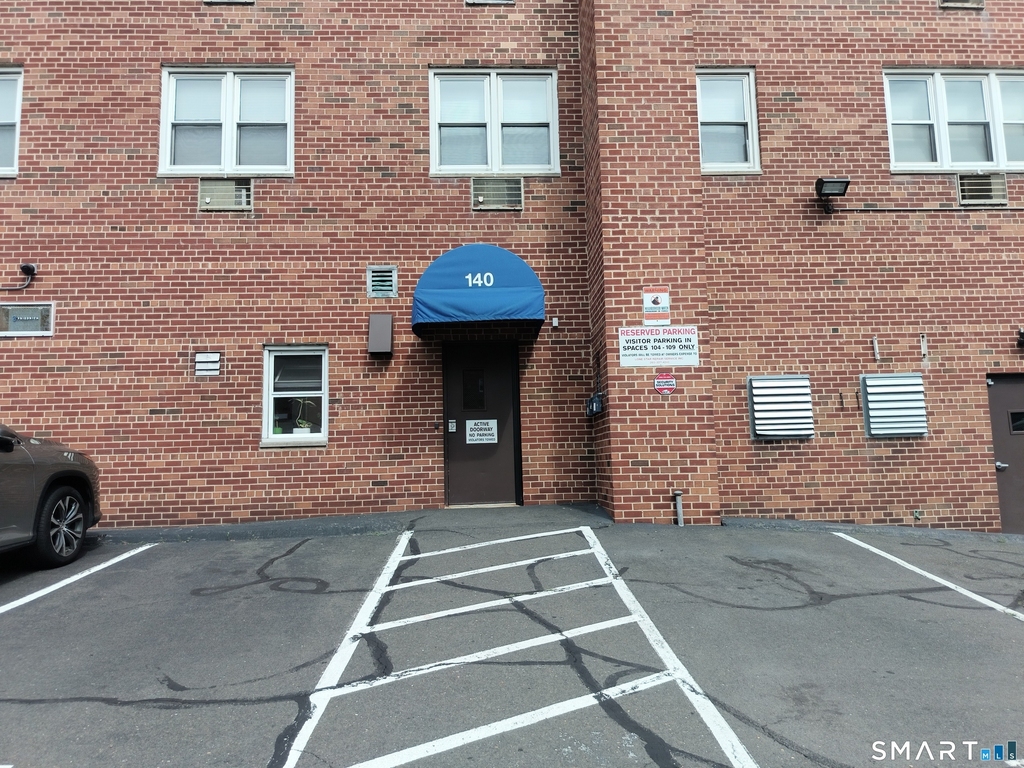 140 Grove Street - Photo 4