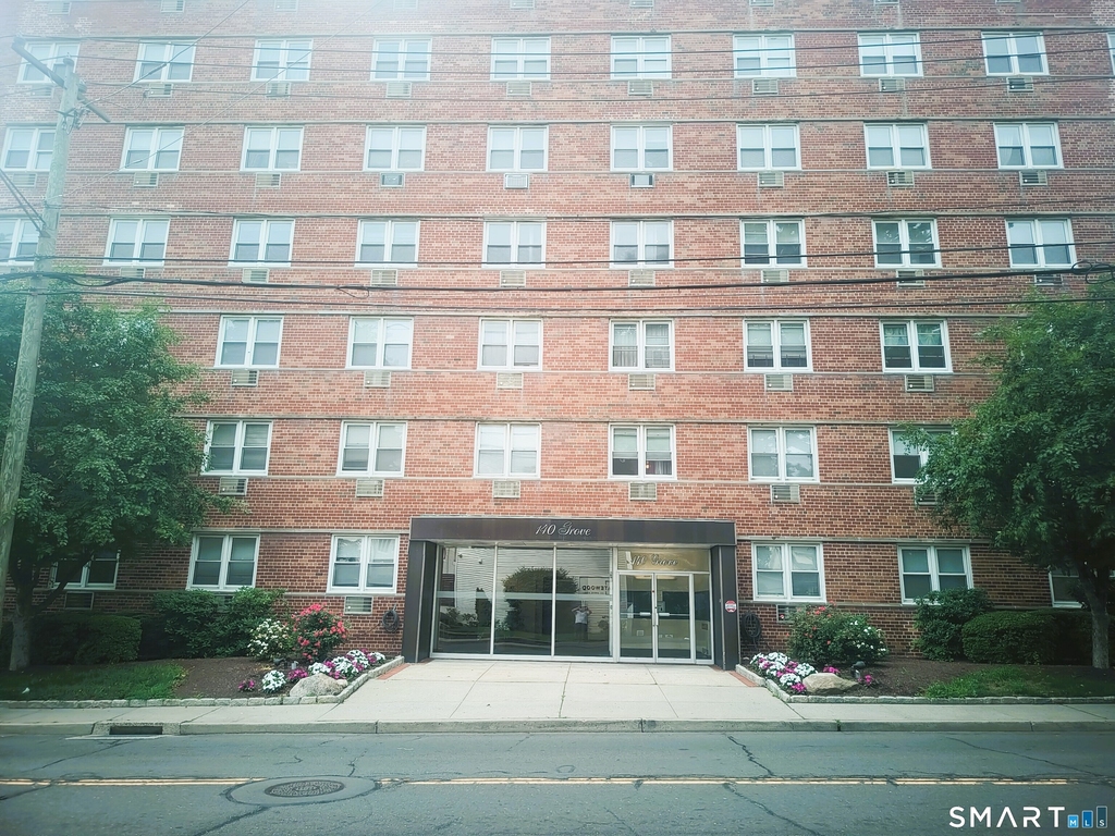 140 Grove Street - Photo 3