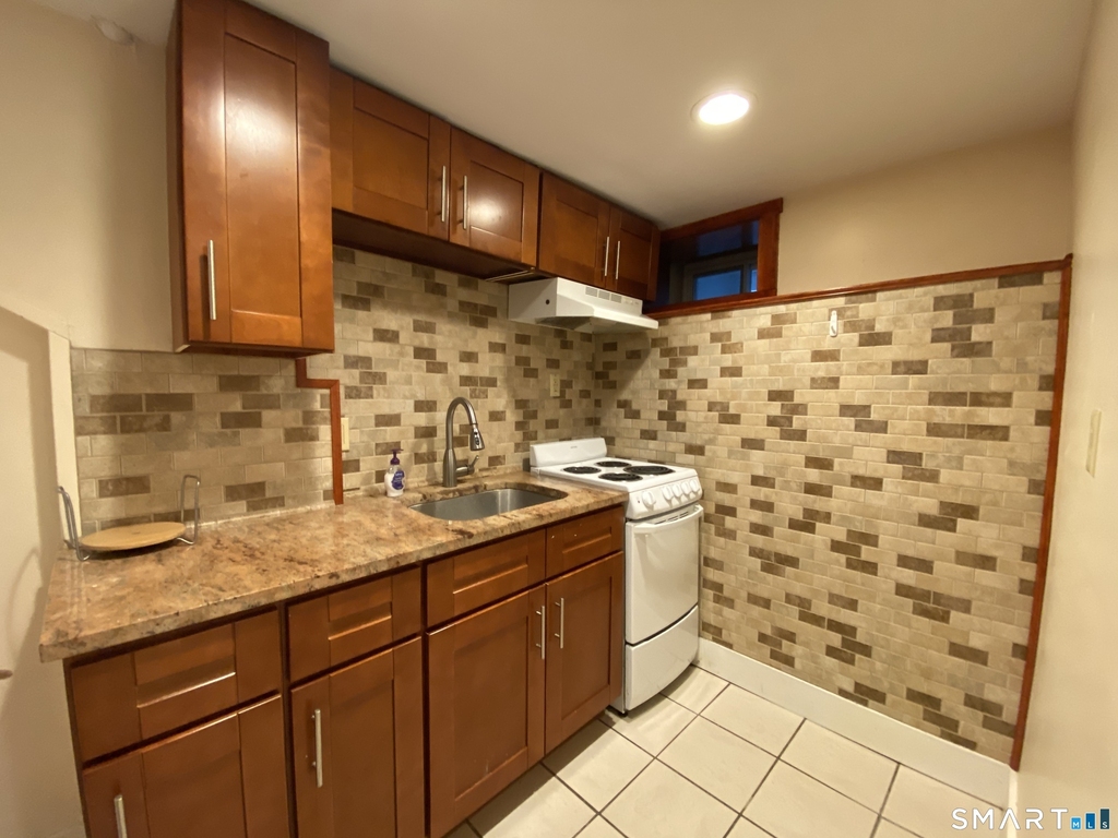 239 Edwards Street - Photo 2