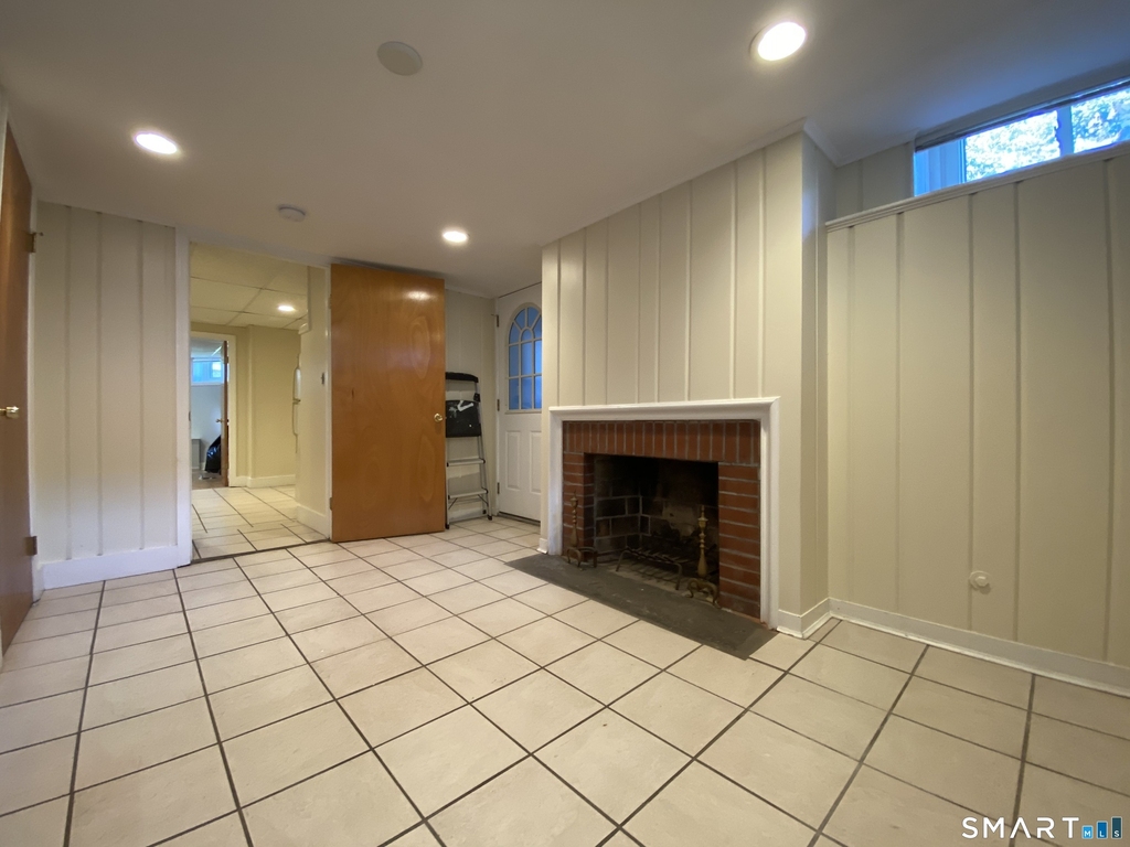 239 Edwards Street - Photo 6