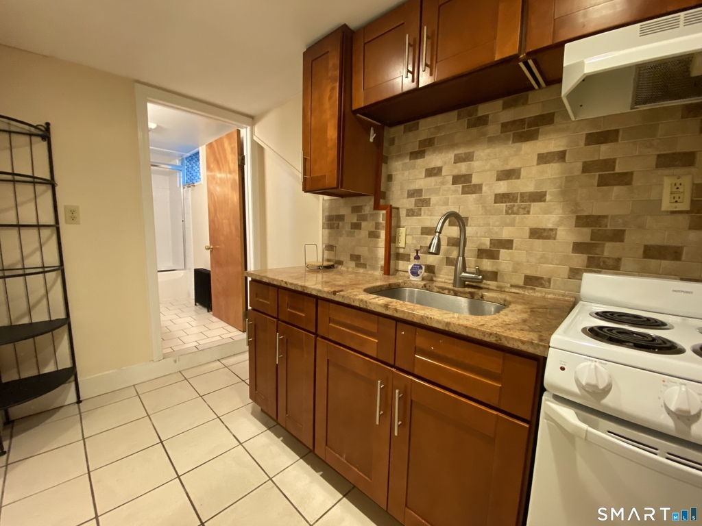 239 Edwards Street - Photo 3