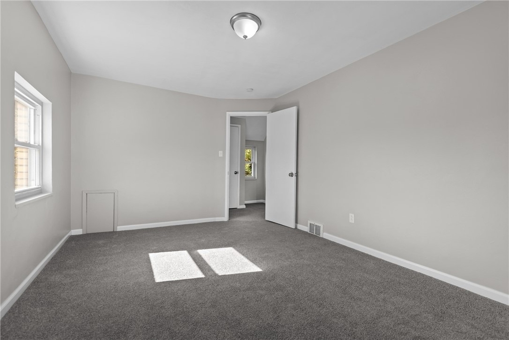 2982 Kestner Avenue - Photo 11