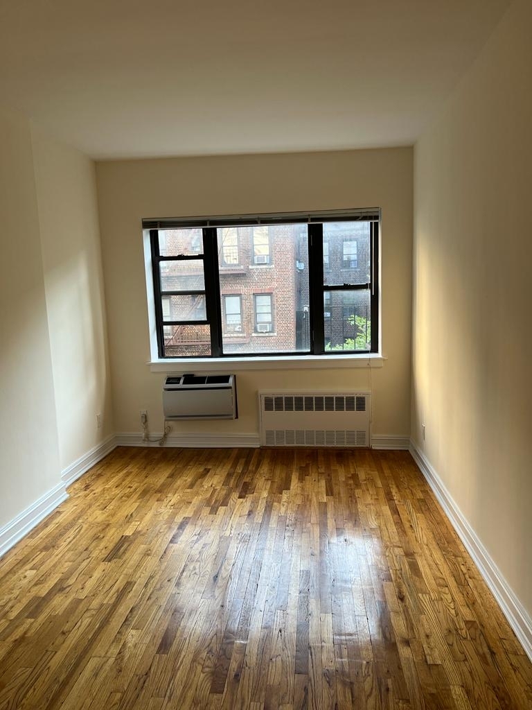 East 84th Street - Photo 1