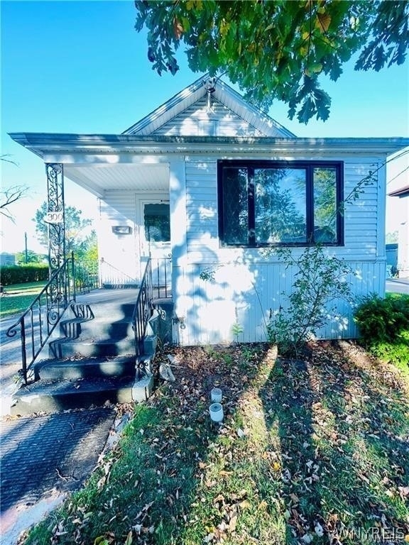 300 Springville Avenue - Photo 0