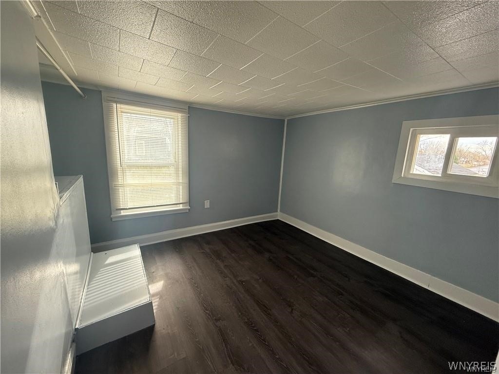 300 Springville Avenue - Photo 2