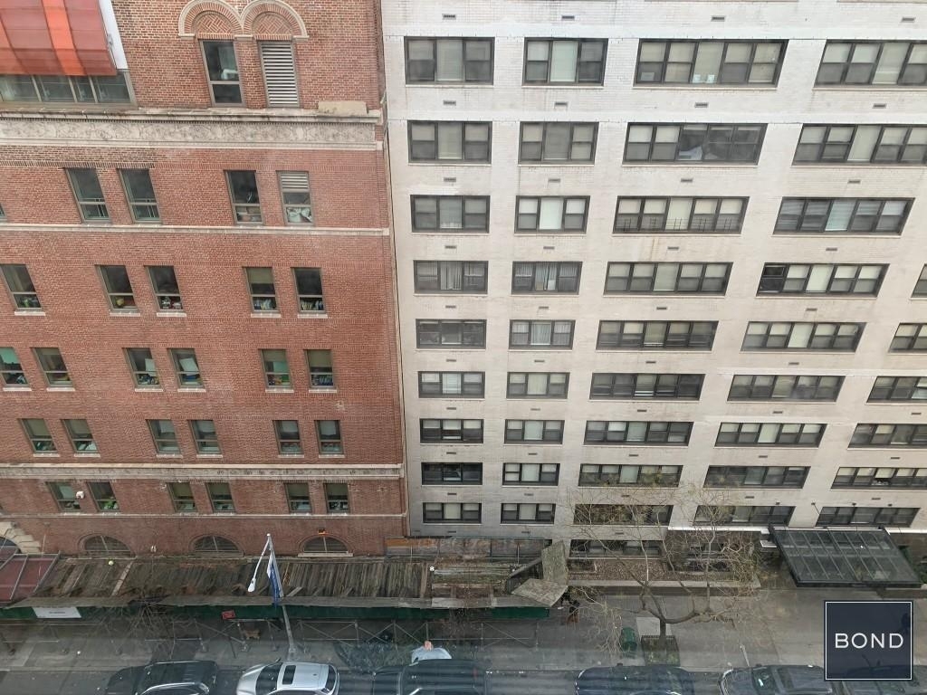 East 63rd Street - Photo 1