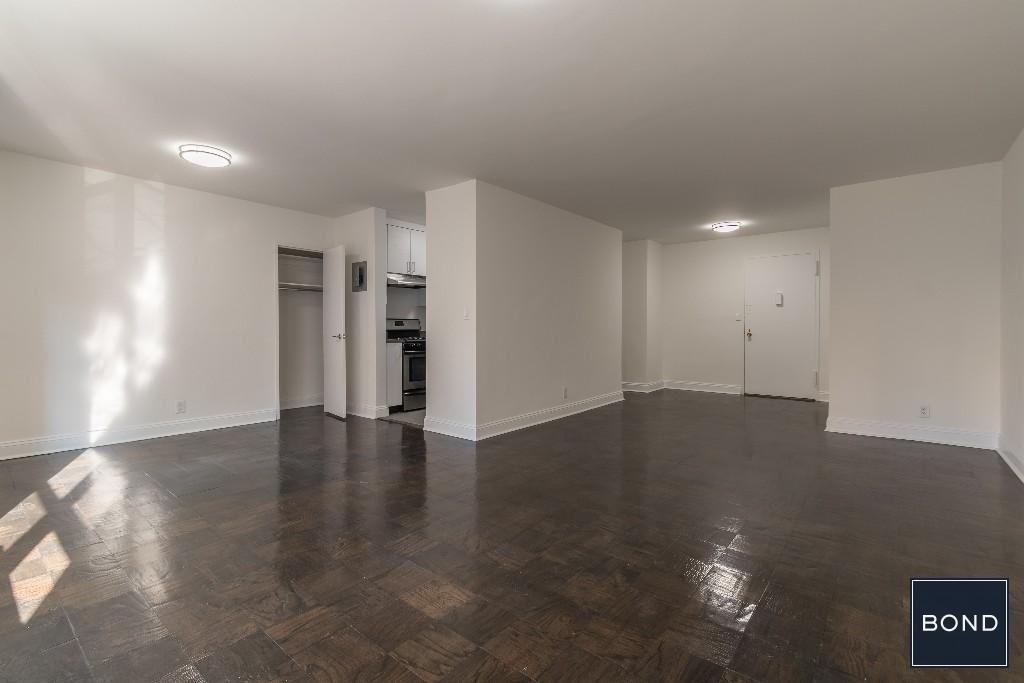 East 89th Street - Photo 1