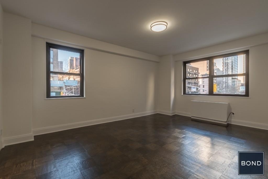 East 89th Street - Photo 5