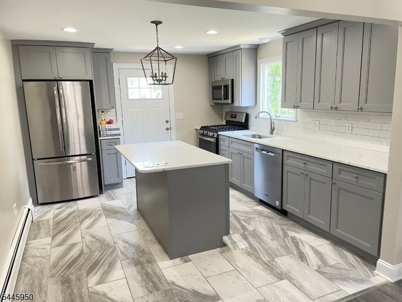35 Phoenix Ave - Photo 2
