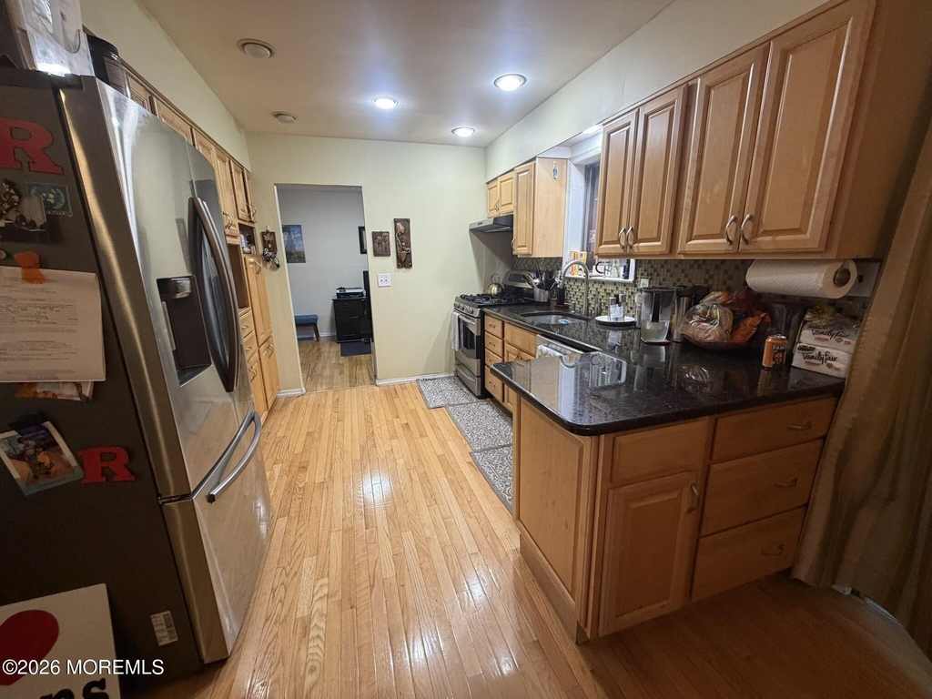652 Holly Lane - Photo 4