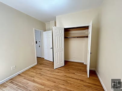 West 45 Street - Photo 1