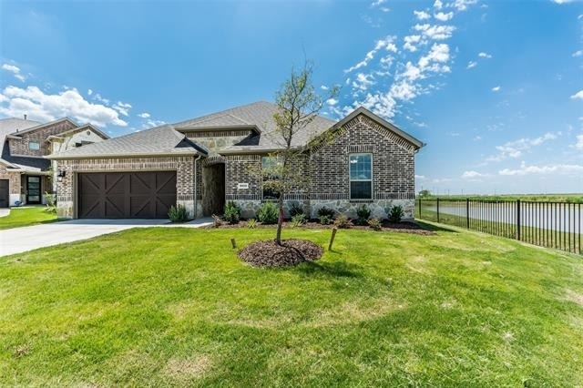 3018 Comal Court - Photo 2