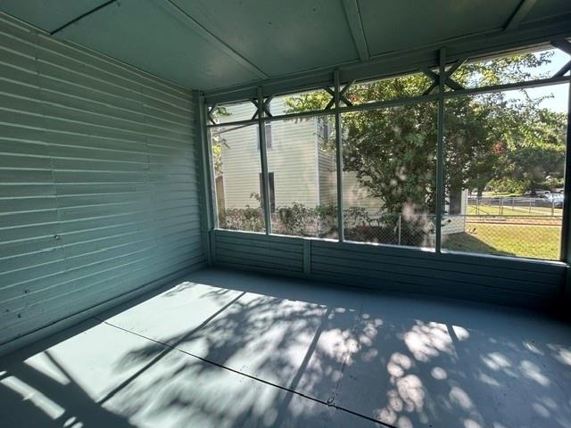 925 W Nelson Street - Photo 3