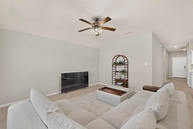332 Pecos Drive - Photo 4