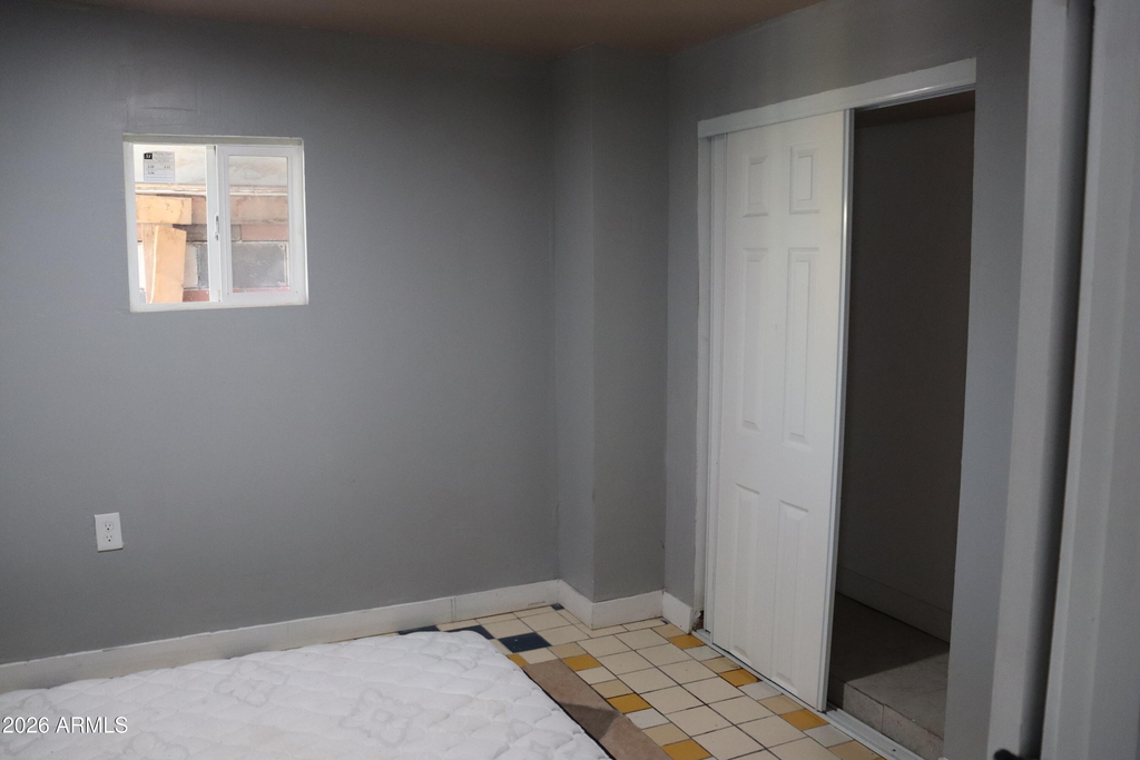 1807 N 38th Drive - Photo 3