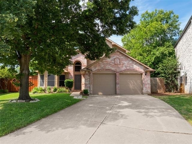 1404 Daffodil Lane - Photo 0