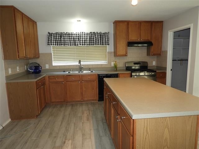 3900 Coloma Drive - Photo 4