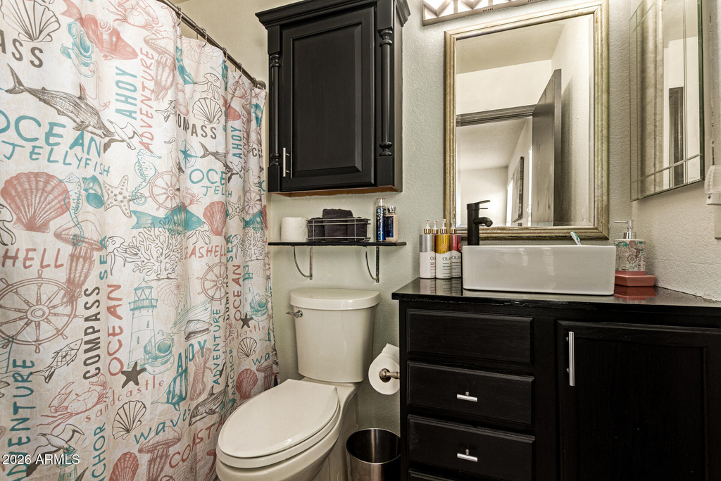 3032 W Red Fox Road - Photo 17