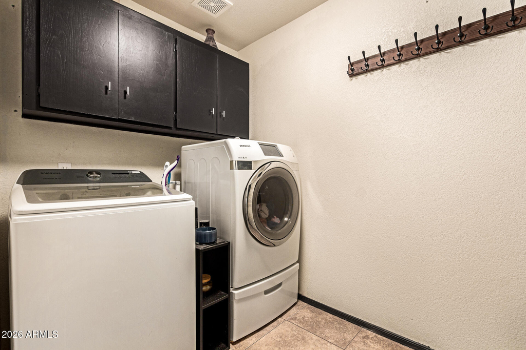 3032 W Red Fox Road - Photo 22
