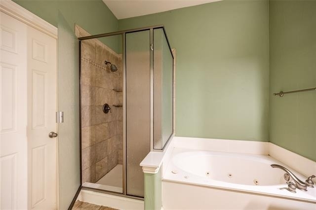 6366 Shadywood - Photo 17