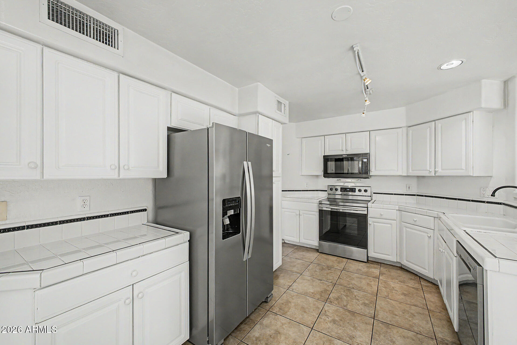 13166 W Cypress Street - Photo 12