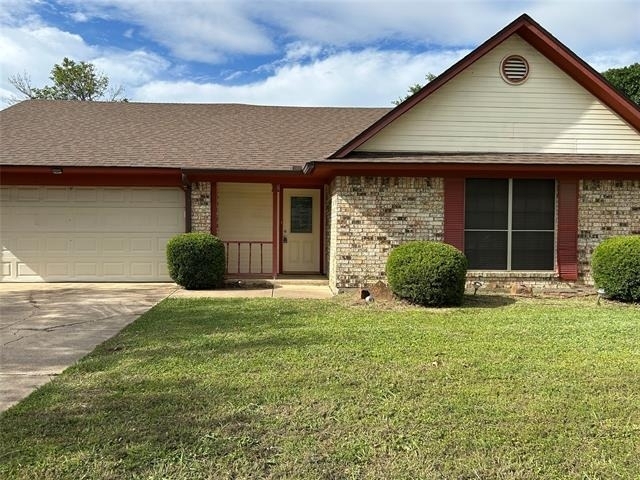 6621 N Park Drive - Photo 0