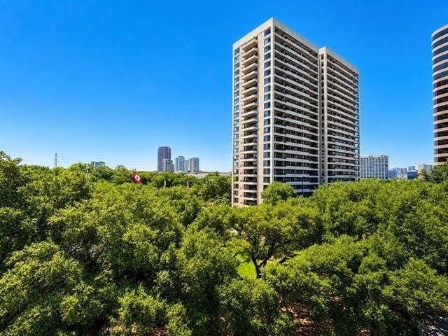 3883 Turtle Creek Boulevard - Photo 16
