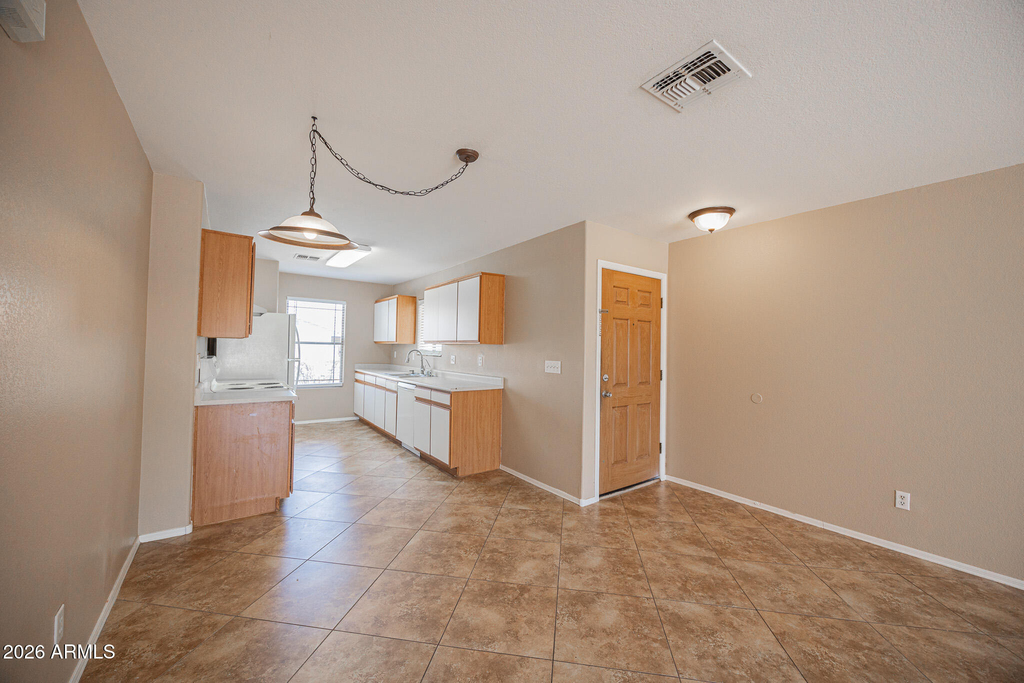 6413 W Elwood Street - Photo 6