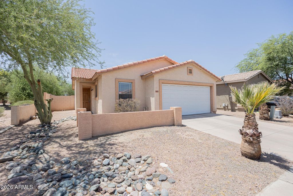 6413 W Elwood Street - Photo 0
