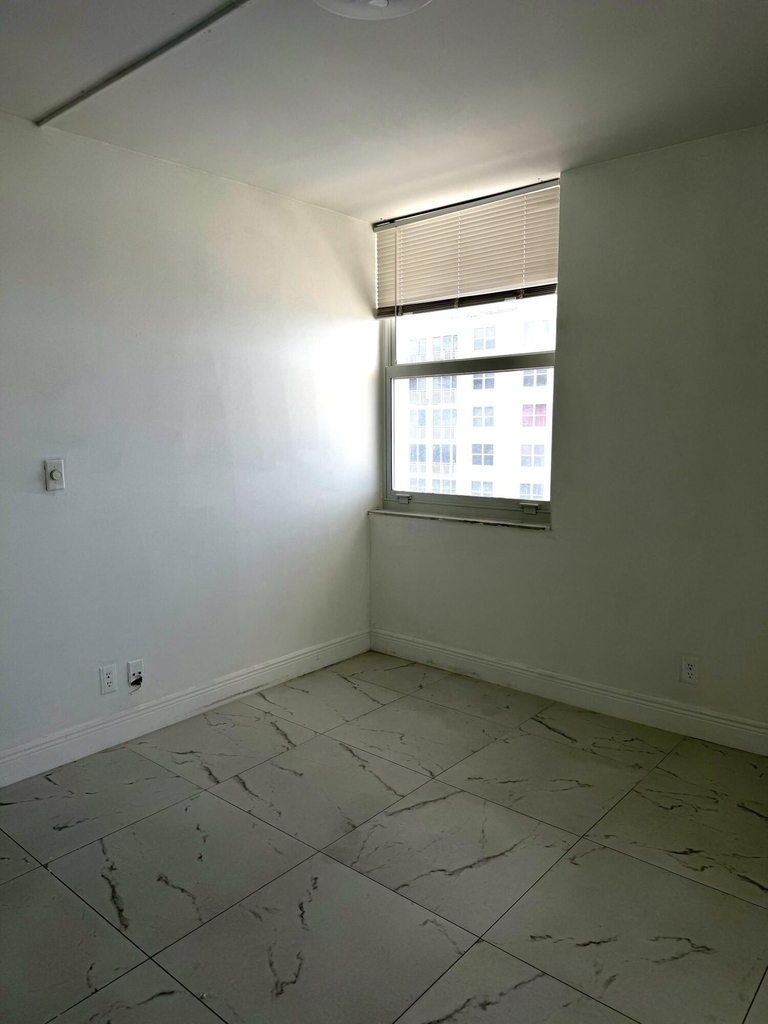111 Briny Avenue - Photo 21