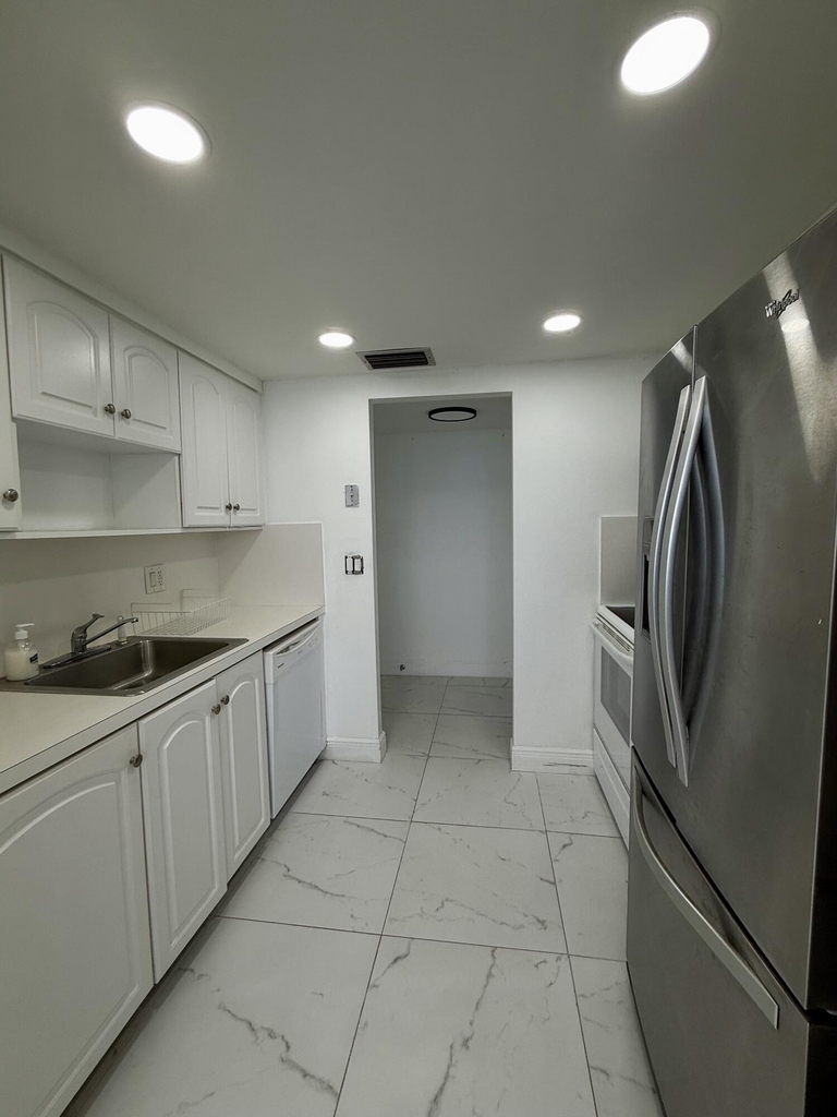 111 Briny Avenue - Photo 3