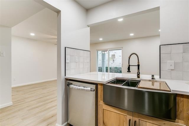 5881 Preston View Boulevard - Photo 2