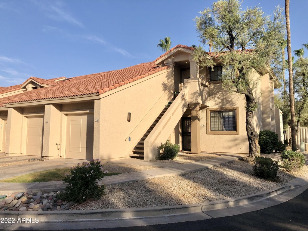 11515 N 91st Street - Photo 0