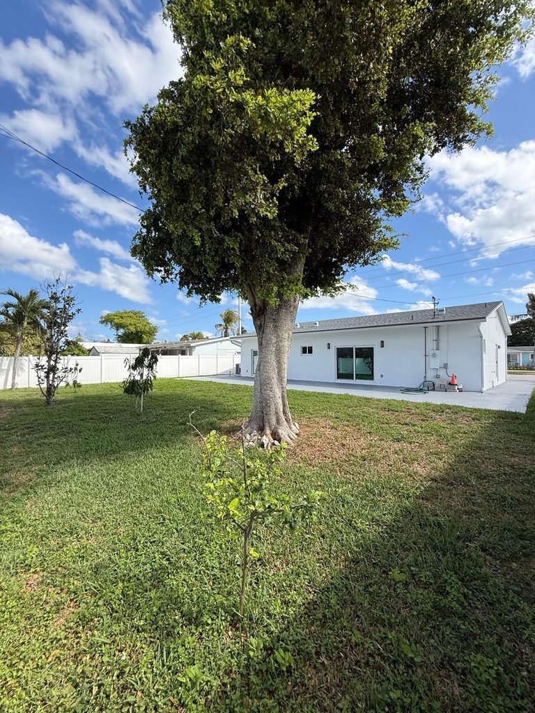 6319 Southgate Boulevard - Photo 43