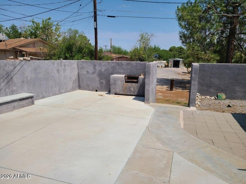 145 W Wickenburg Way W - Photo 4