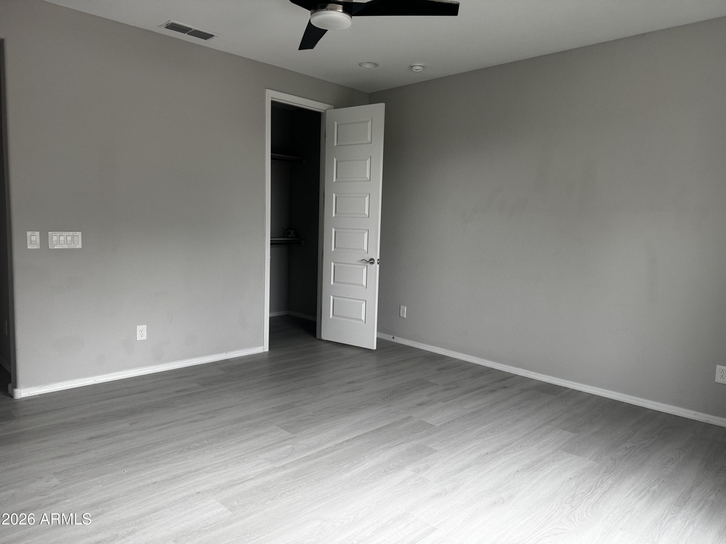 9512 W Fallen Leaf Lane - Photo 11